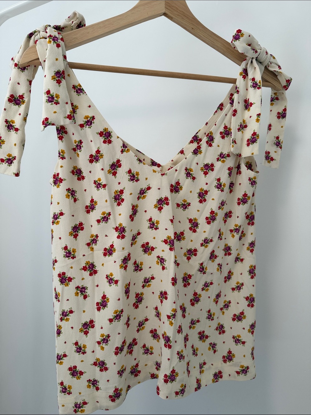 New!! Sézane Floral Tie-Shoulder Camisole in Cream with Pink Bouquet Print - Picture 6 of 6